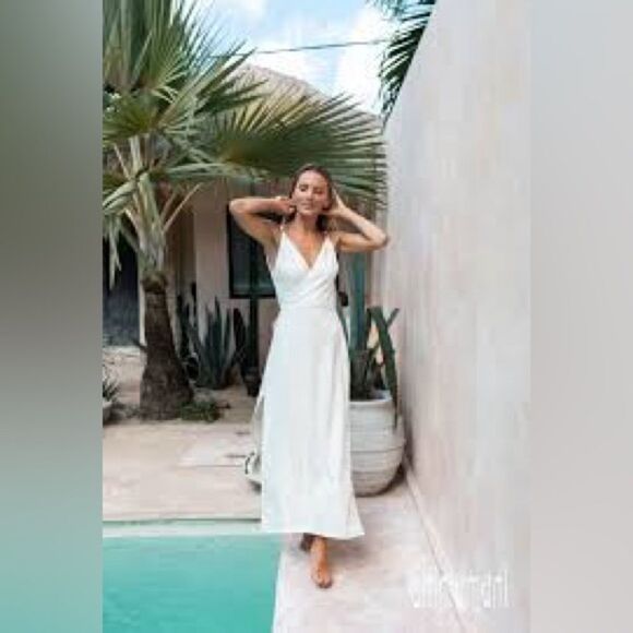 NWT ASHLEY STEWART 16 White Linen Blend Fully Lined Halter Maxi Dress - Picture 1 of 12